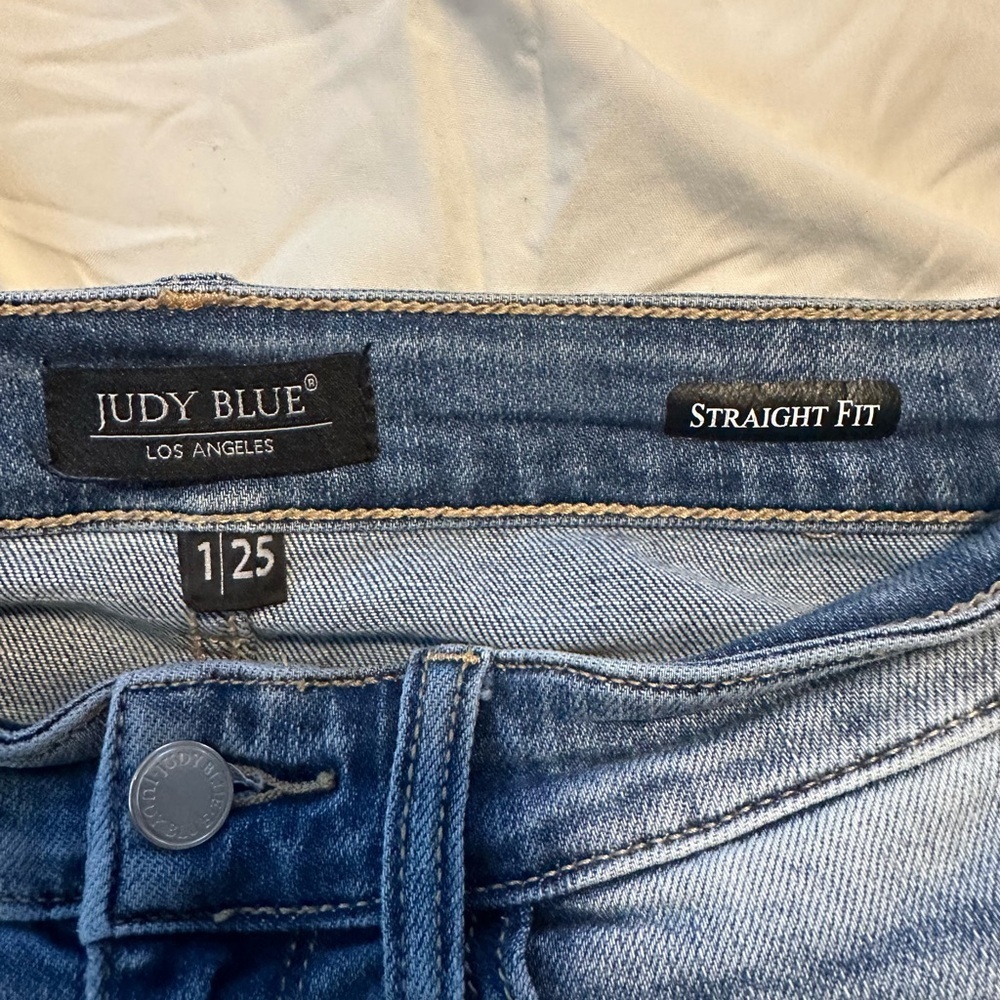 Judy Blue Oasis High Rise 90’s Straight Jeans In Light Wash Size 1 - Picture 6 of 6